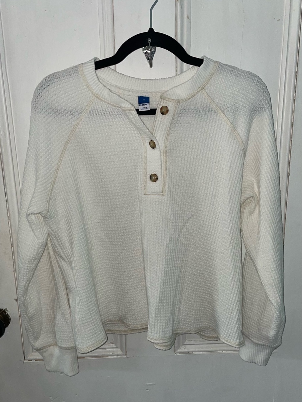 Old Navy Waffle Knit Henley Top Cream/Ivory Women's Medium Cozy Long Sleeve
